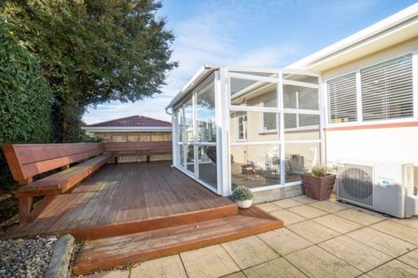 Photo of property in 86 Fitzroy Street, Terrace End, Palmerston North, 4410