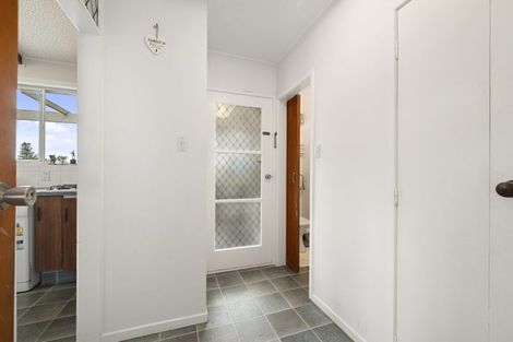 Photo of property in 5 Rameses Place, Pomare, Rotorua, 3015