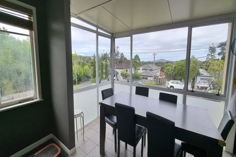 Photo of property in 20 Aorangi Place, Birkenhead, Auckland, 0626
