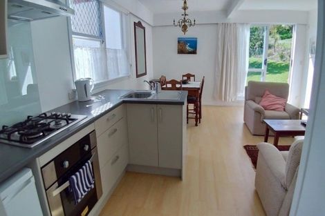 Photo of property in 4/2 Scarboro Terrace, Murrays Bay, Auckland, 0630