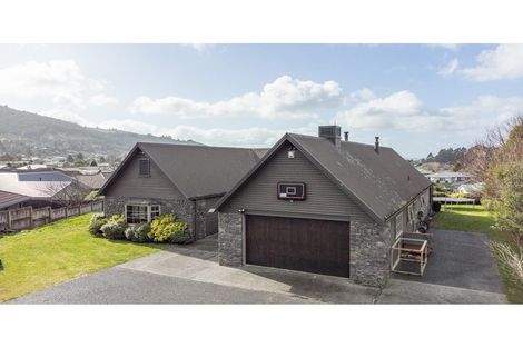 Photo of property in 48 Hamon Place, Pukehangi, Rotorua, 3015