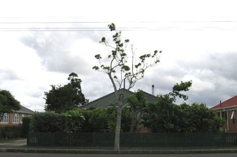 Photo of property in 34 Oakley Avenue, Waterview, Auckland, 1026