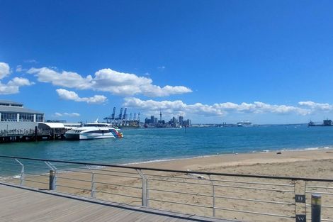 Photo of property in 4/64 Victoria Road, Devonport, Auckland, 0624