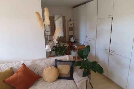 Photo of property in 13 Robin Lane, Browns Bay, Auckland, 0630