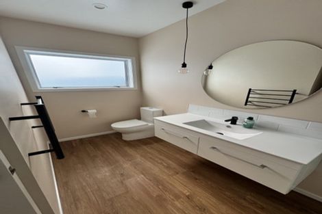 Photo of property in 19 Lyn Street, Lynmouth, New Plymouth, 4310