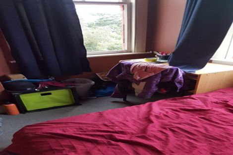 Photo of property in 88 Kelburn Parade, Kelburn, Wellington, 6012