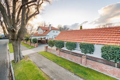 Photo of property in 3 Elmira Avenue, Hokowhitu, Palmerston North, 4410