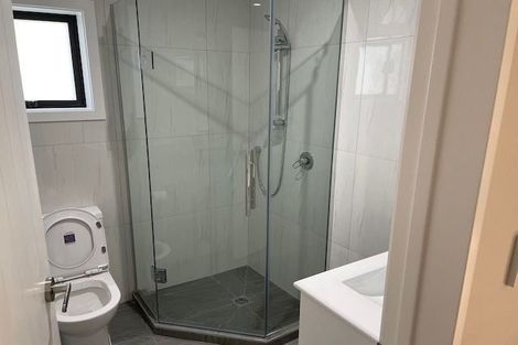 Photo of property in 3 Edwards Avenue, Henderson, Auckland, 0610