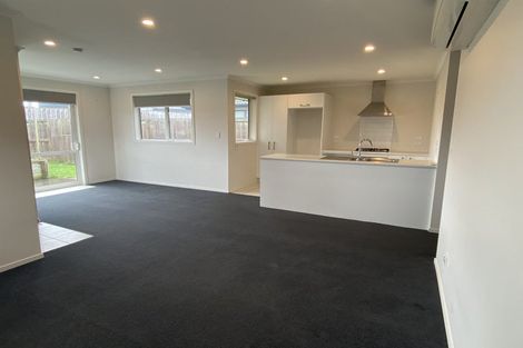 Photo of property in 11 Manawaroa Close, Grandview Heights, Hamilton, 3200