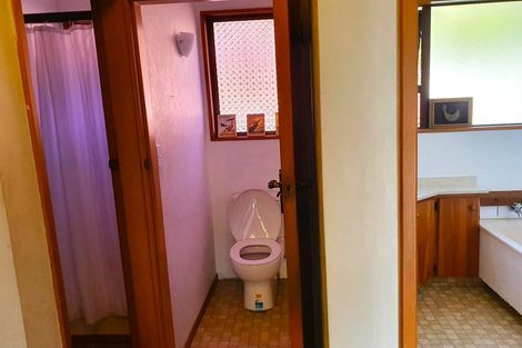 Photo of property in 73 Devon Street, Picton, 7220