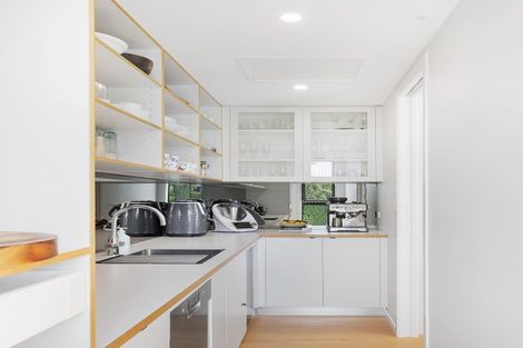 Photo of property in 24 Westwood Avenue, Greytown, 5712