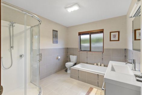 Photo of property in 14 Trump Place, Kelvin Grove, Palmerston North, 4414