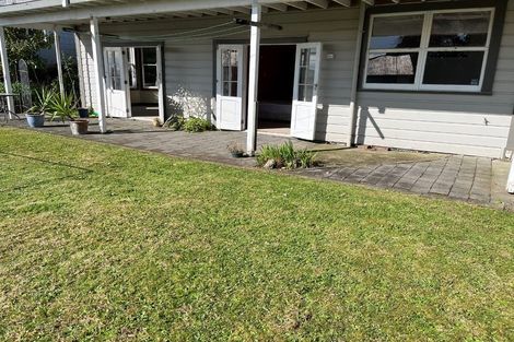 Photo of property in 218 Frankley Road, Frankleigh Park, New Plymouth, 4310