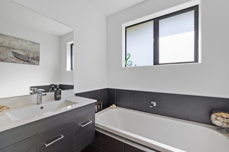 Photo of property in 66e Flint Road, Stratford, 4332