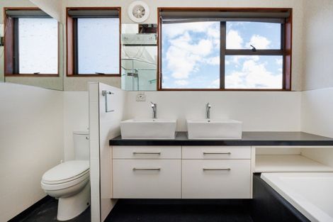 Photo of property in 163 College Street, Awapuni, Palmerston North, 4412