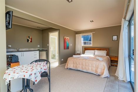 Photo of property in 15 Saint Anne Road, Waipu, 0582