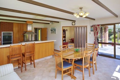 Photo of property in 2 Woodfield Place, Woodend, 7610