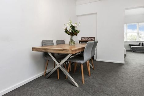 Photo of property in Illawarra Flats, 11/6 Brighton Road, Parnell, Auckland, 1052