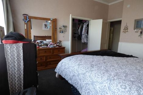 Photo of property in 1 Armstrong Street, Balclutha, 9230