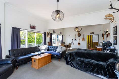 Photo of property in 24 Waikoukou Valley Road, Waimauku, 0812