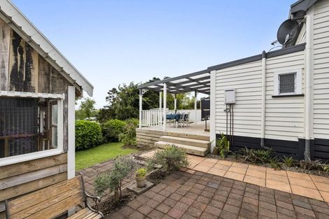 Photo of property in 132 Tukapa Street, Westown, New Plymouth, 4310