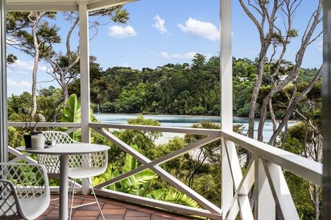 Photo of property in 14 Oscar Road, Greenhithe, Auckland, 0632