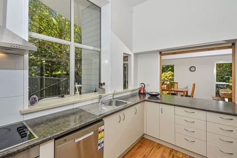 Photo of property in 9 Trevone Place, Forrest Hill, Auckland, 0620