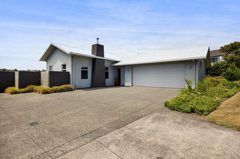 Photo of property in 188 Heta Road, Highlands Park, New Plymouth, 4312