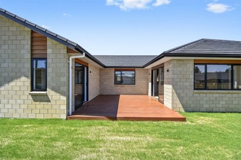 Photo of property in 1 Waikaka Place, Rototuna North, Hamilton, 3210