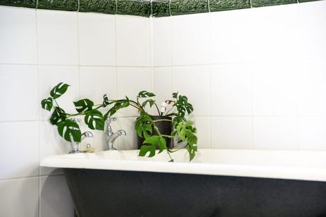 Photo of property in 27b Opoia Road, Hamilton East, Hamilton, 3216