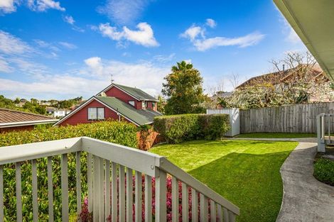 Photo of property in 15 Tatyana Place, Massey, Auckland, 0614