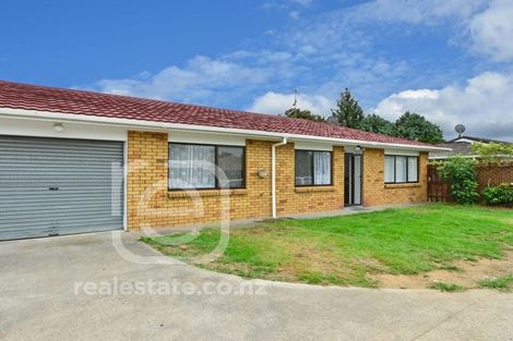 Photo of property in 2/10 Airfield Road, Takanini, 2112