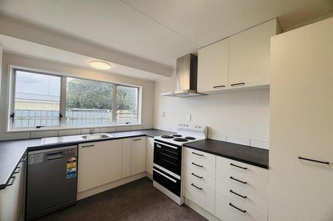 Photo of property in 18 Amberley Avenue, Westbrook, Palmerston North, 4412