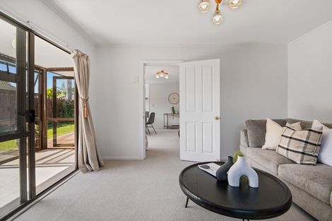 Photo of property in 26 Settlers Grove, Orewa, 0931