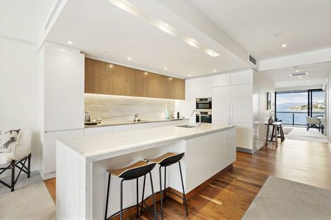 Photo of property in Clyde Quay Wharf, 2c/7 Clyde Quay Wharf, Te Aro, Wellington, 6011