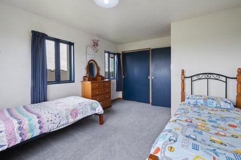 Photo of property in 55 Royal Oak Drive, Kelvin Grove, Palmerston North, 4414