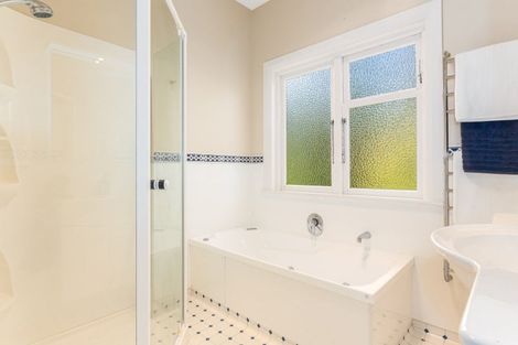 Photo of property in 37 Messines Road, Karori, Wellington, 6012