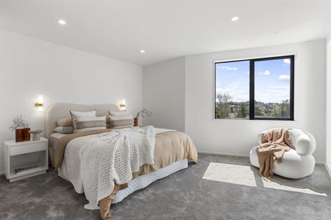 Photo of property in 14 Altair Place, Windsor Park, Auckland, 0632