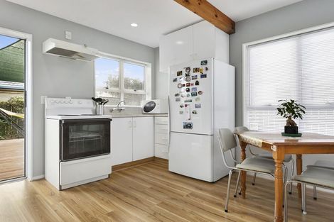 Photo of property in 51 Carlyle Street, Leamington, Cambridge, 3432