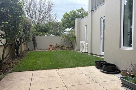 Photo of property in 17 Whiteleigh Avenue, Addington, Christchurch, 8024