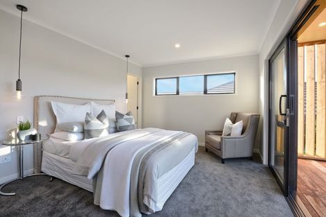 Photo of property in 38 Vinistra Road, Kumeu, 0810