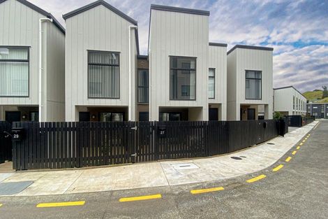 Photo of property in 27 Tukari Lane, Mangere Bridge, Auckland, 2022