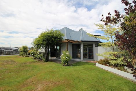 Photo of property in 30 Albert Drive, Clyde, 9330