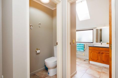 Photo of property in 3a Caroline Crescent, Highbury, Palmerston North, 4412