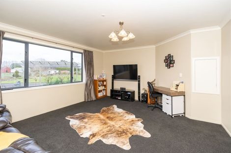 Photo of property in 32 Marshmeadow Road, Newstead, Hamilton, 3286