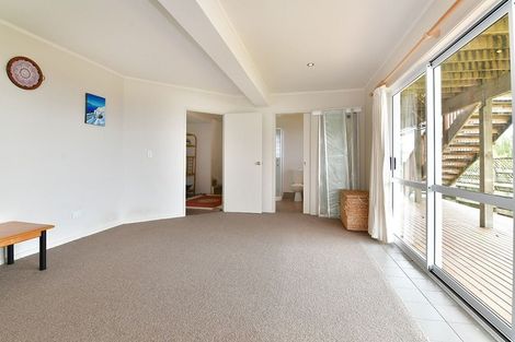 Photo of property in 483 Whangaparaoa Road, Stanmore Bay, Whangaparaoa, 0932