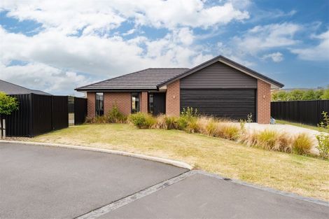 Photo of property in 43 Awa Toru Drive, Fairfield, Dunedin, 9018