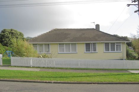 Photo of property in 20 Dimock Street, Titahi Bay, Porirua, 5022