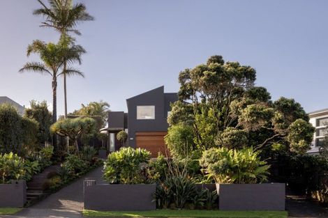 Photo of property in 241 Oceanbeach Road, Mount Maunganui, 3116