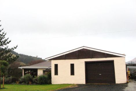 Photo of property in 4 Hugh Street, Sawyers Bay, Port Chalmers, 9023